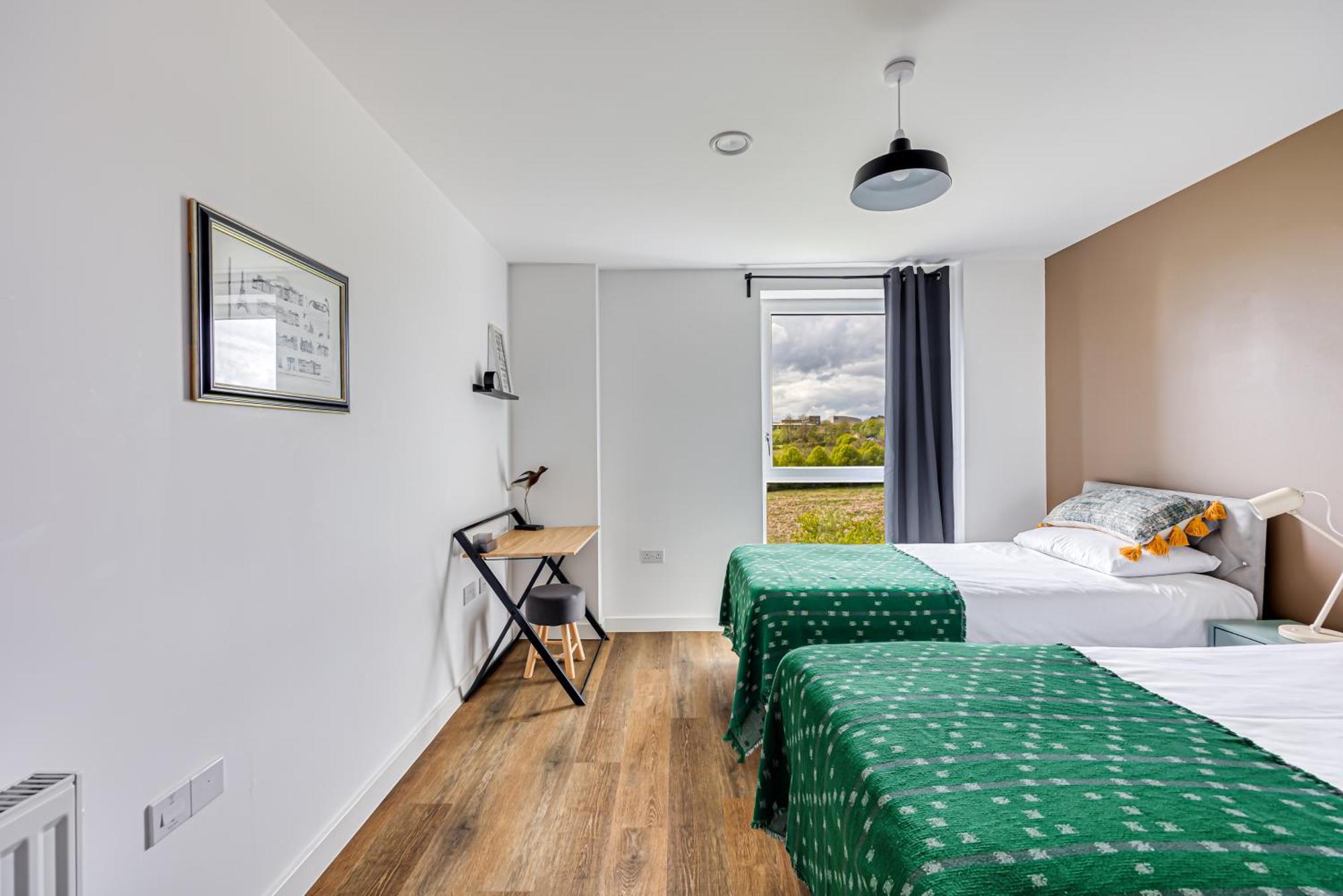 Penthouse Apartment - City Centre - Secure Parking, Balcony, Self-Check-In, Fast Wifi And Smart Tv With Netflix By Yoko Property Milton Keynes Esterno foto