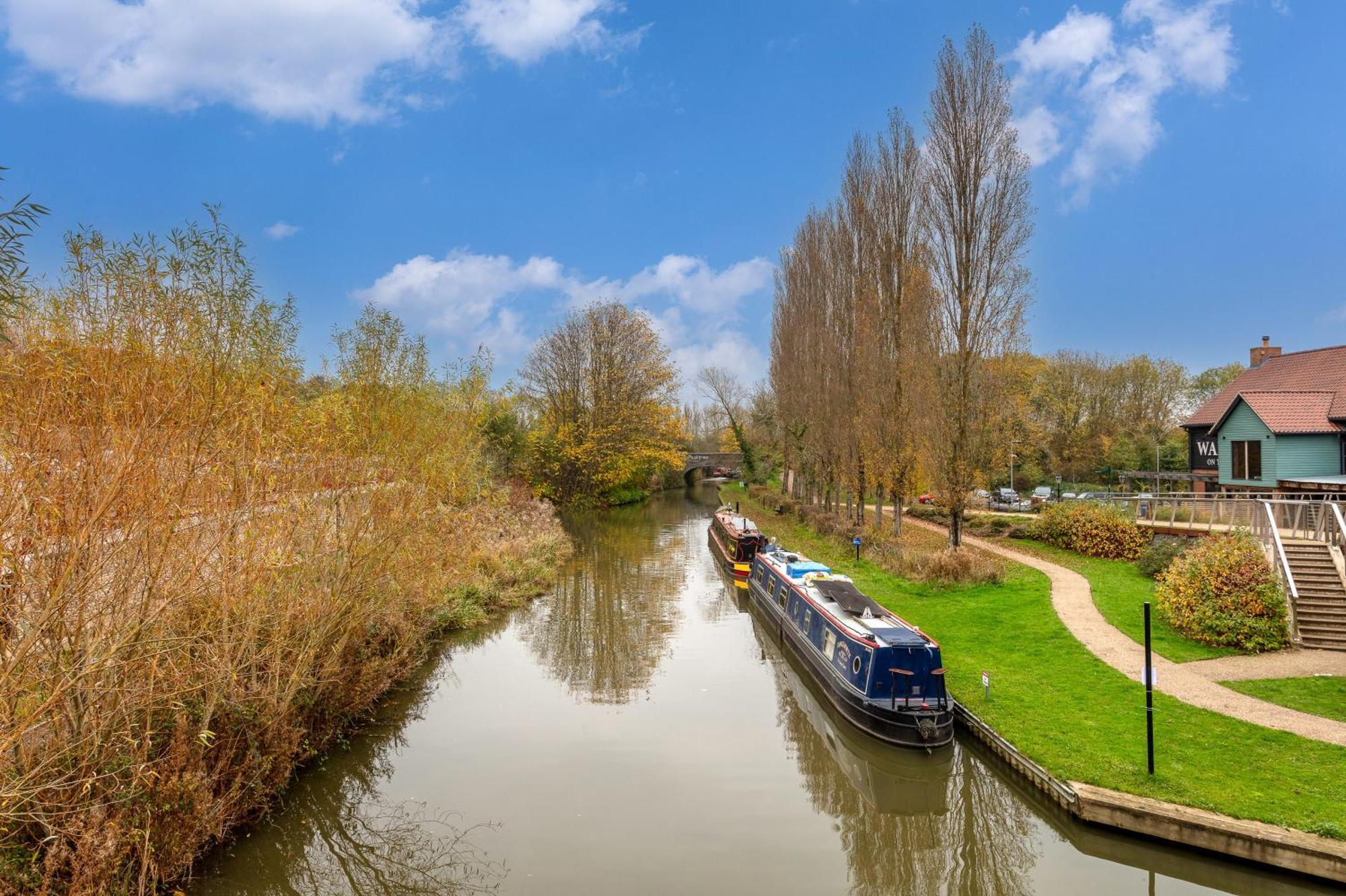 Penthouse Apartment - City Centre - Secure Parking, Balcony, Self-Check-In, Fast Wifi And Smart Tv With Netflix By Yoko Property Milton Keynes Esterno foto