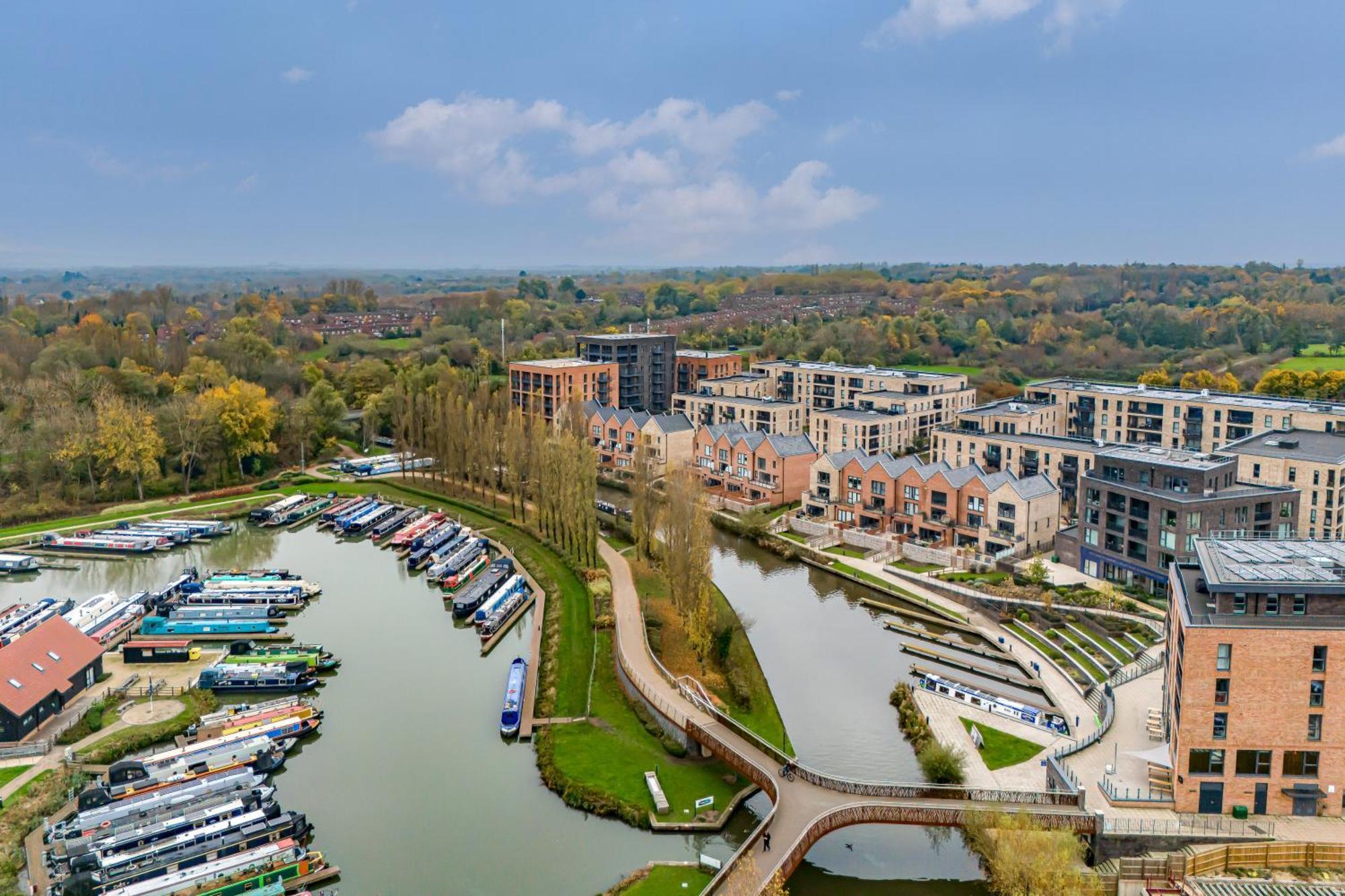 Penthouse Apartment - City Centre - Secure Parking, Balcony, Self-Check-In, Fast Wifi And Smart Tv With Netflix By Yoko Property Milton Keynes Esterno foto